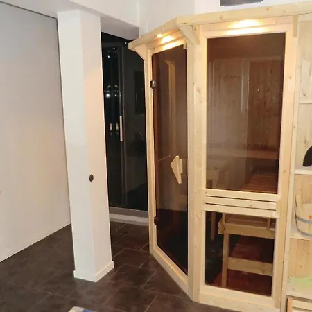 Сasa de vacaciones Lovely In With Sauna